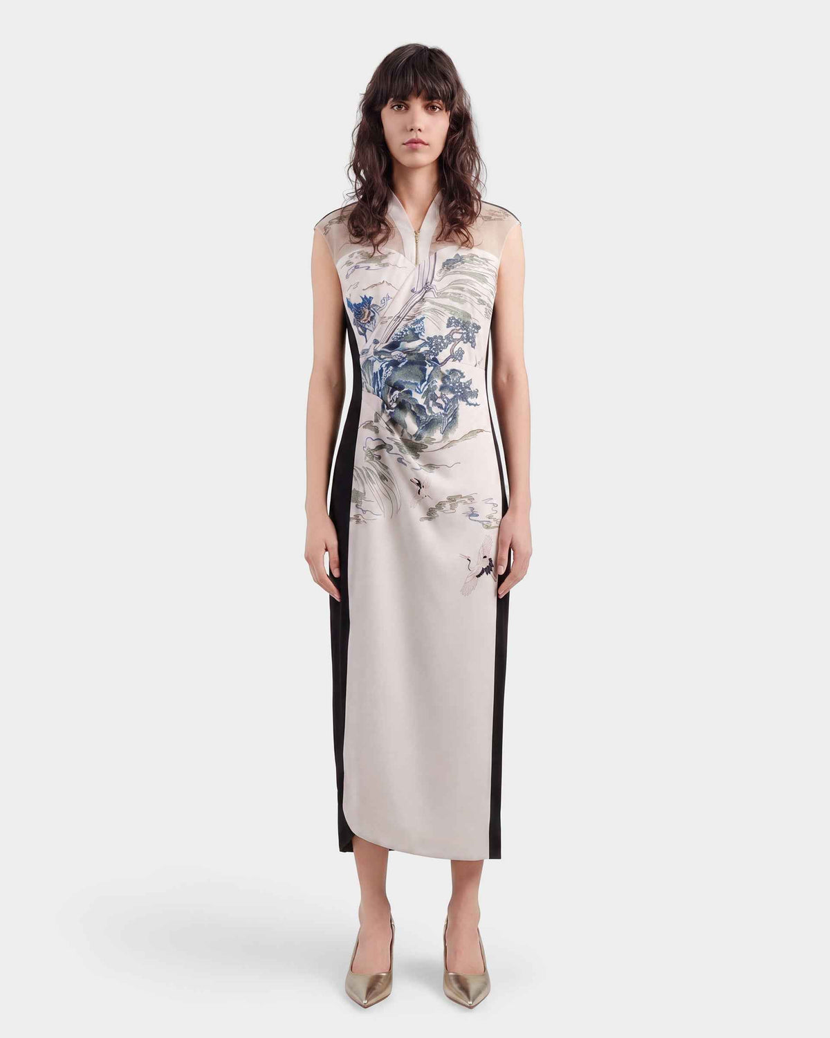 Customize : Riverscape Embroidered Midi Gown