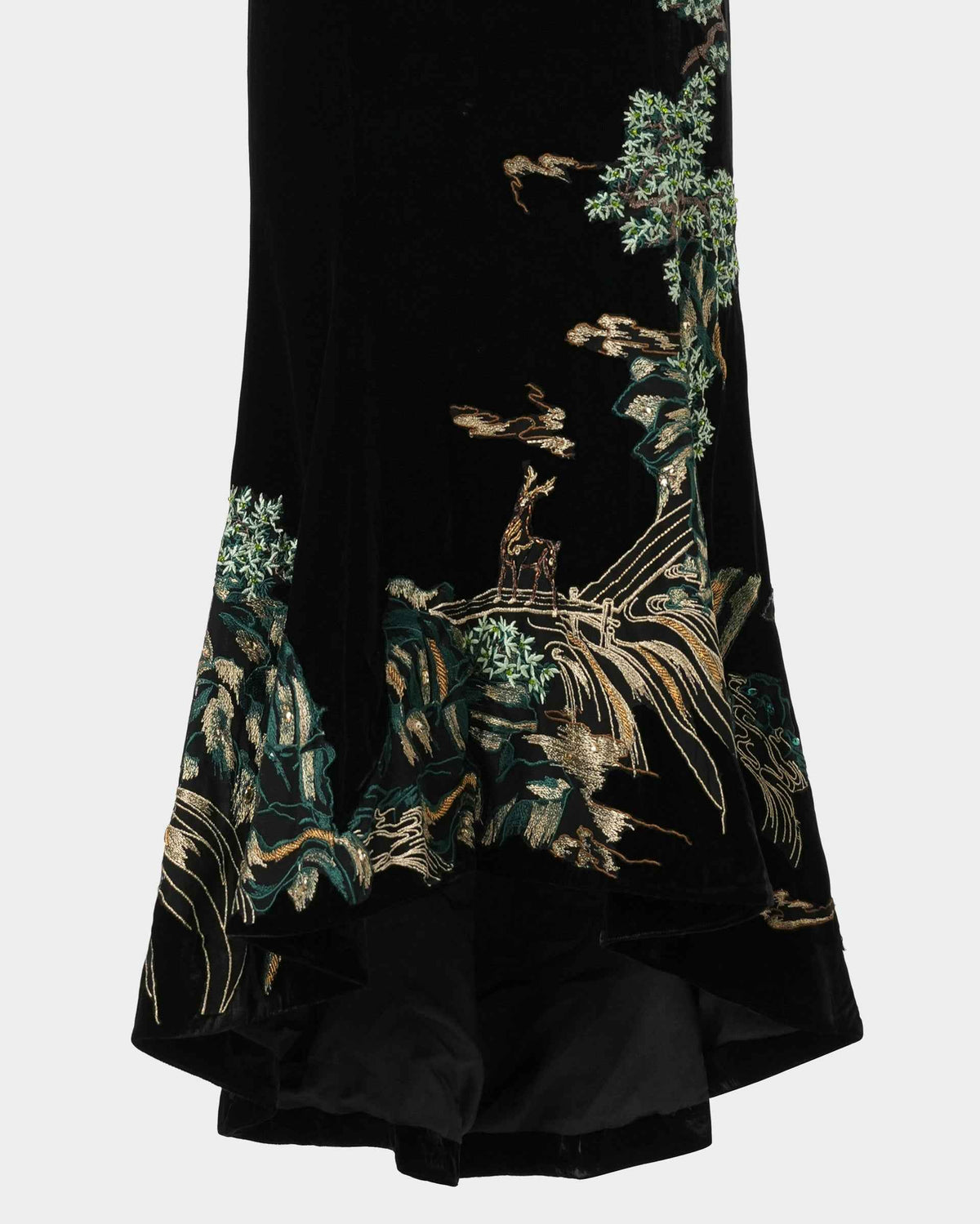 Customize : Black Riverscape Embroidered Gown