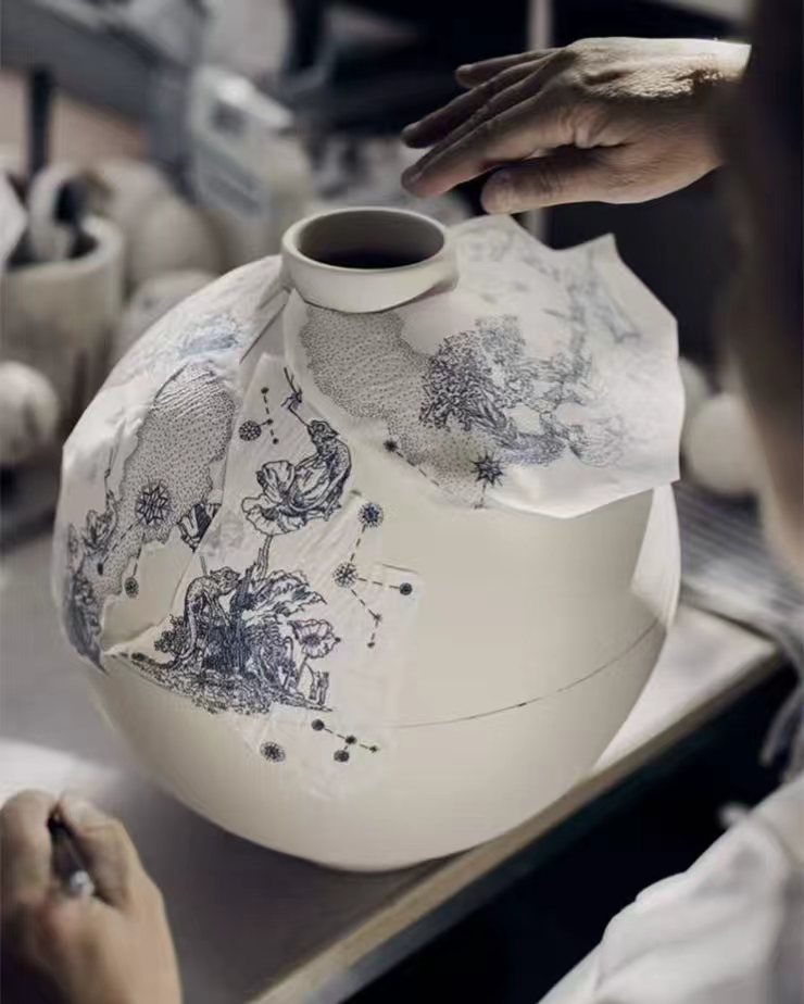 Guangfu · Echoes of Porcelain