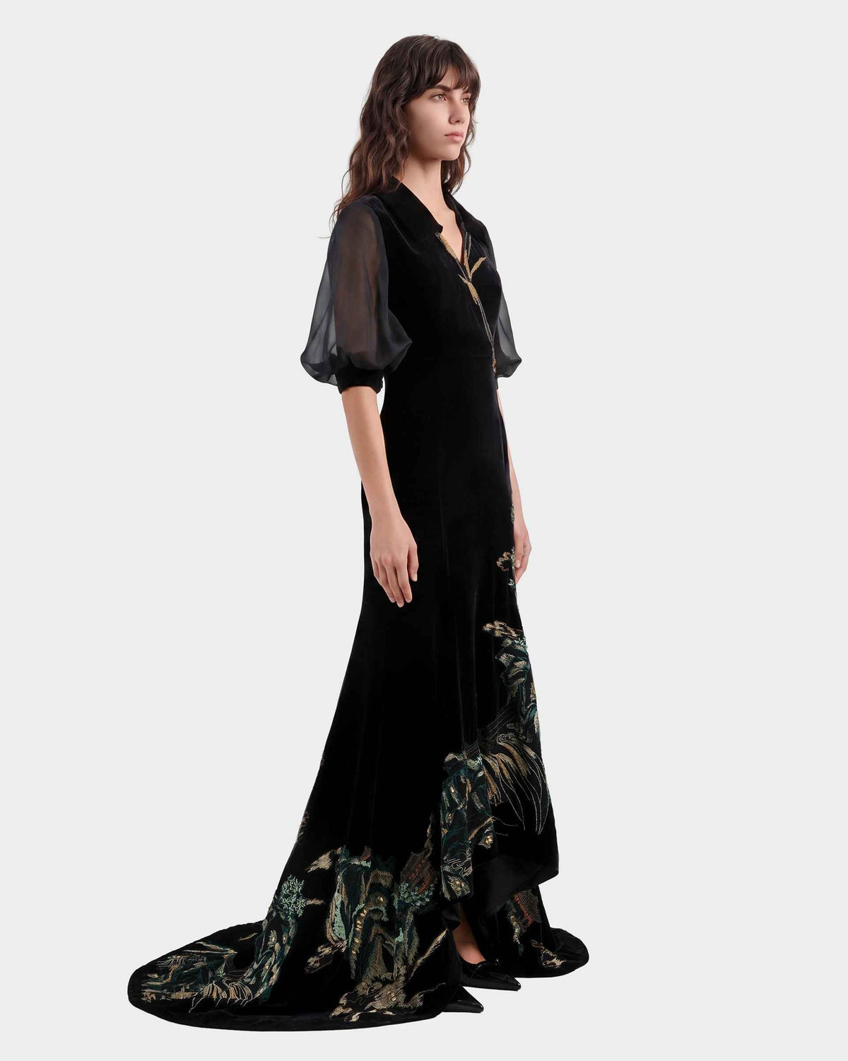 Customize : Black Riverscape Embroidered Gown
