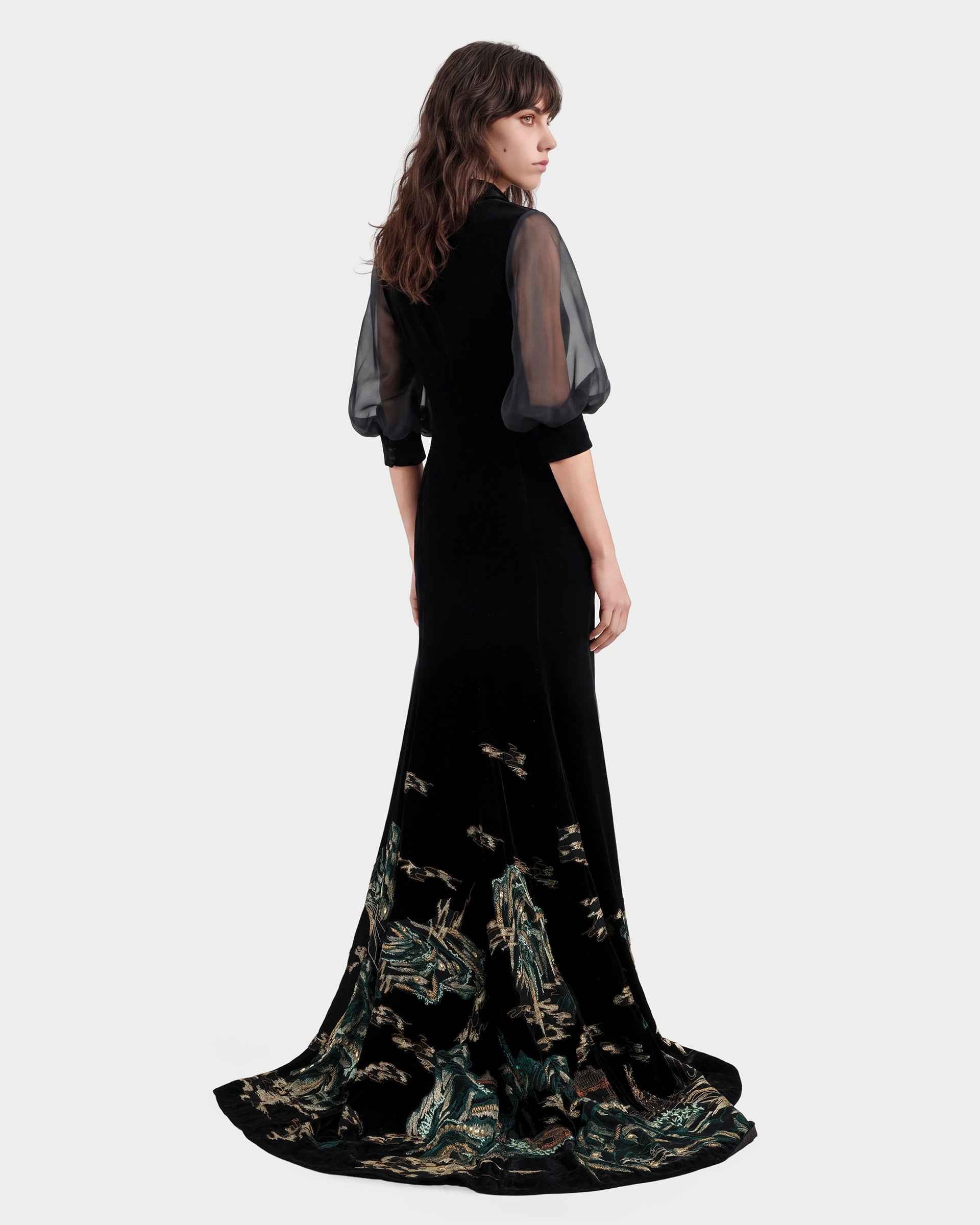 Customize : Black Riverscape Embroidered Gown